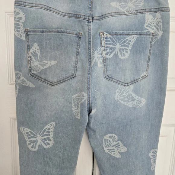 NWOT Junior No Boundaries  Light Blue Denim Bell Bottom Jeans Size M (7-9) - Picture 4 of 16